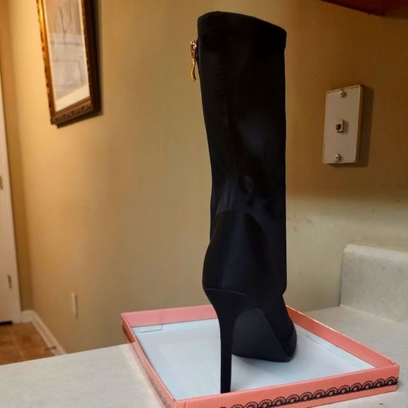 Shoe Boots - Picture 2 of 8